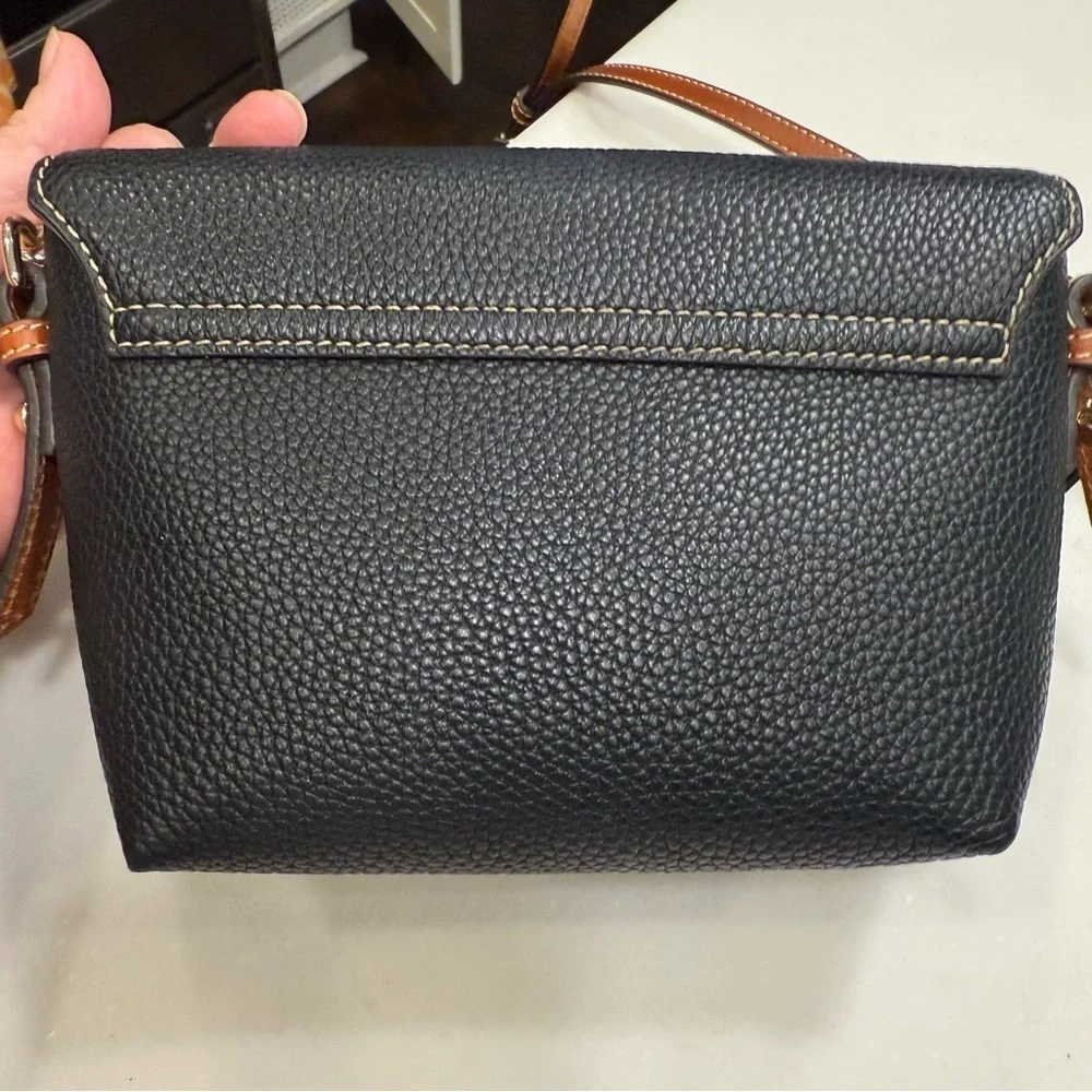 Dooney & Bourke Wexler Navy Pebbled Leather Crossbody Saddle Bag  PRISTINE!